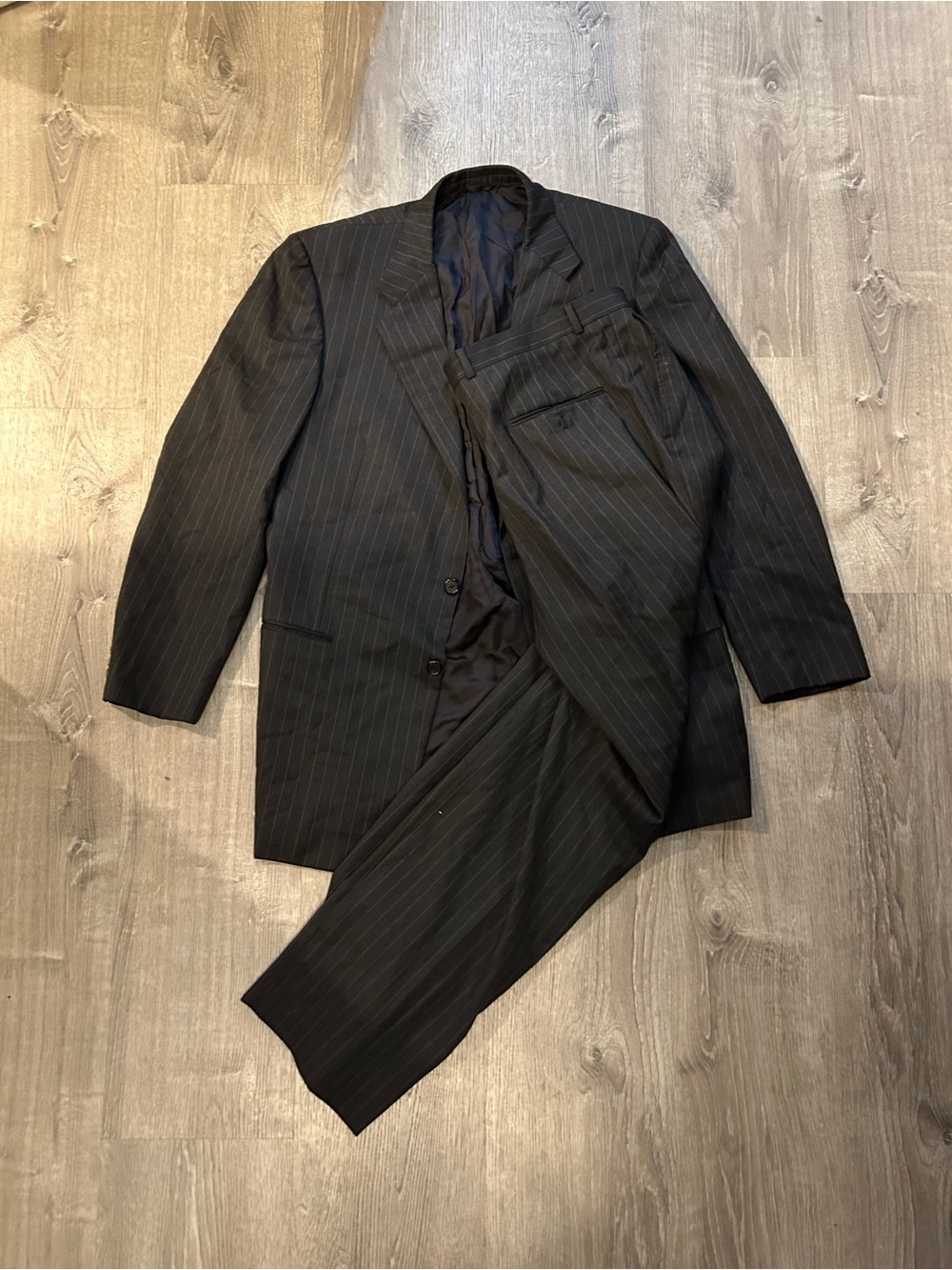 Hickey Freeman Full Suit Charcoal Pinstripe 42L Two-Button